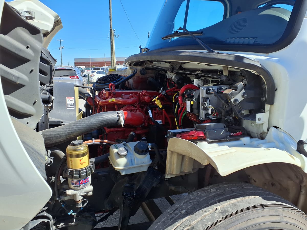 2020 Freightliner/Mercedes M2 106 880987