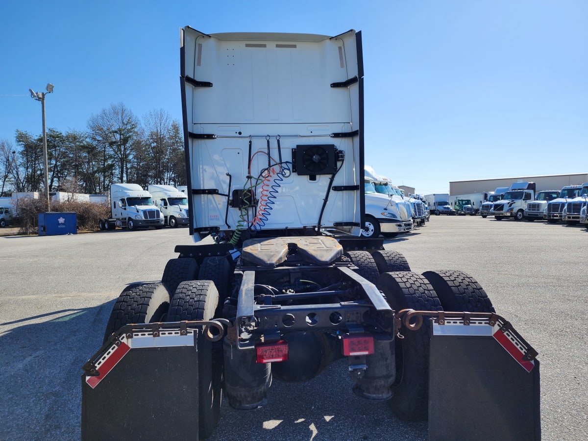 2019 Navistar International LT625 SLPR CAB 880997