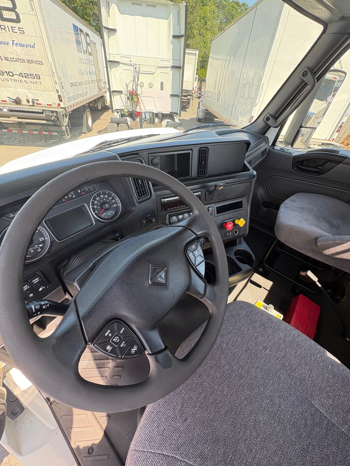 2019 Navistar International RH613 DAYCAB S/A 881000