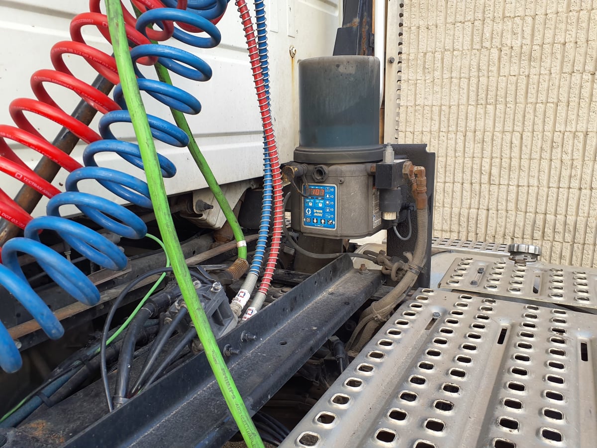 2019 Volvo VNL64T-300 881015