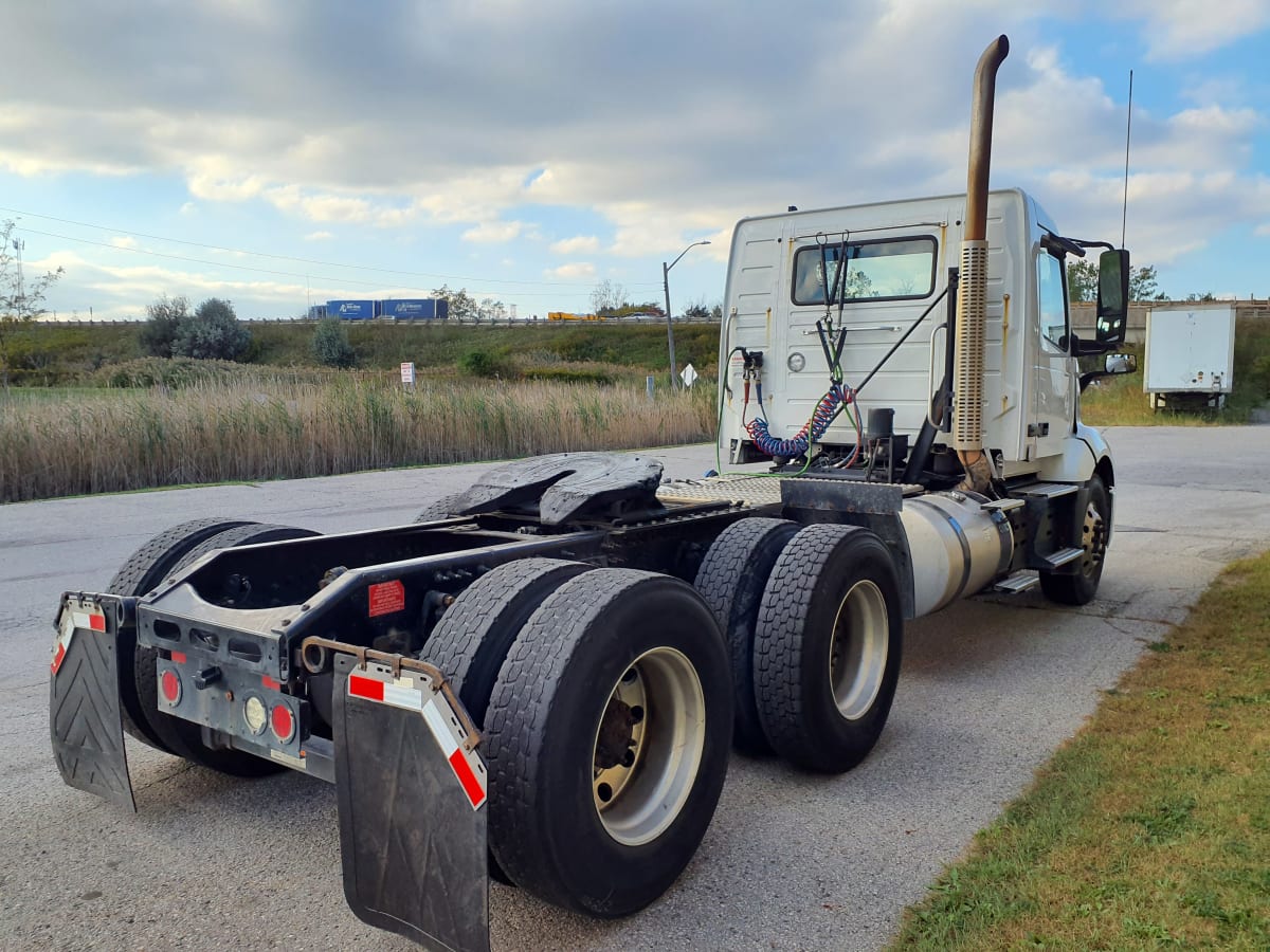 2019 Volvo VNL64T-300 881015