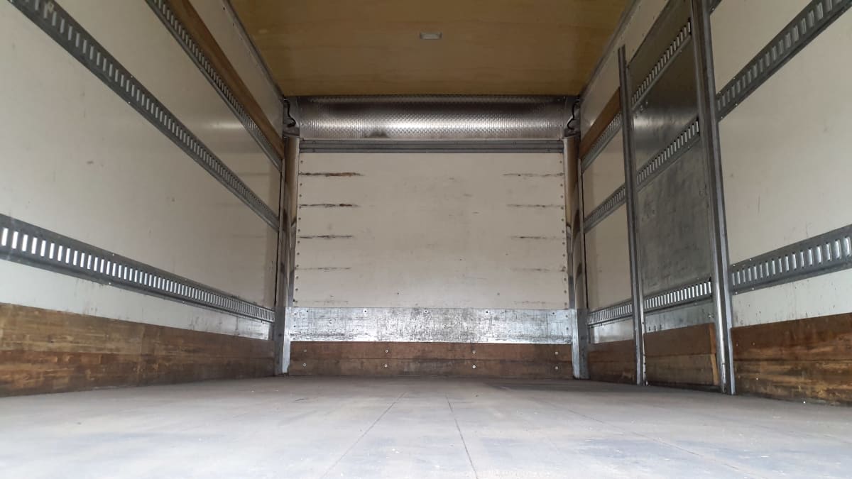 2019 Freightliner/Mercedes M2 106 881071