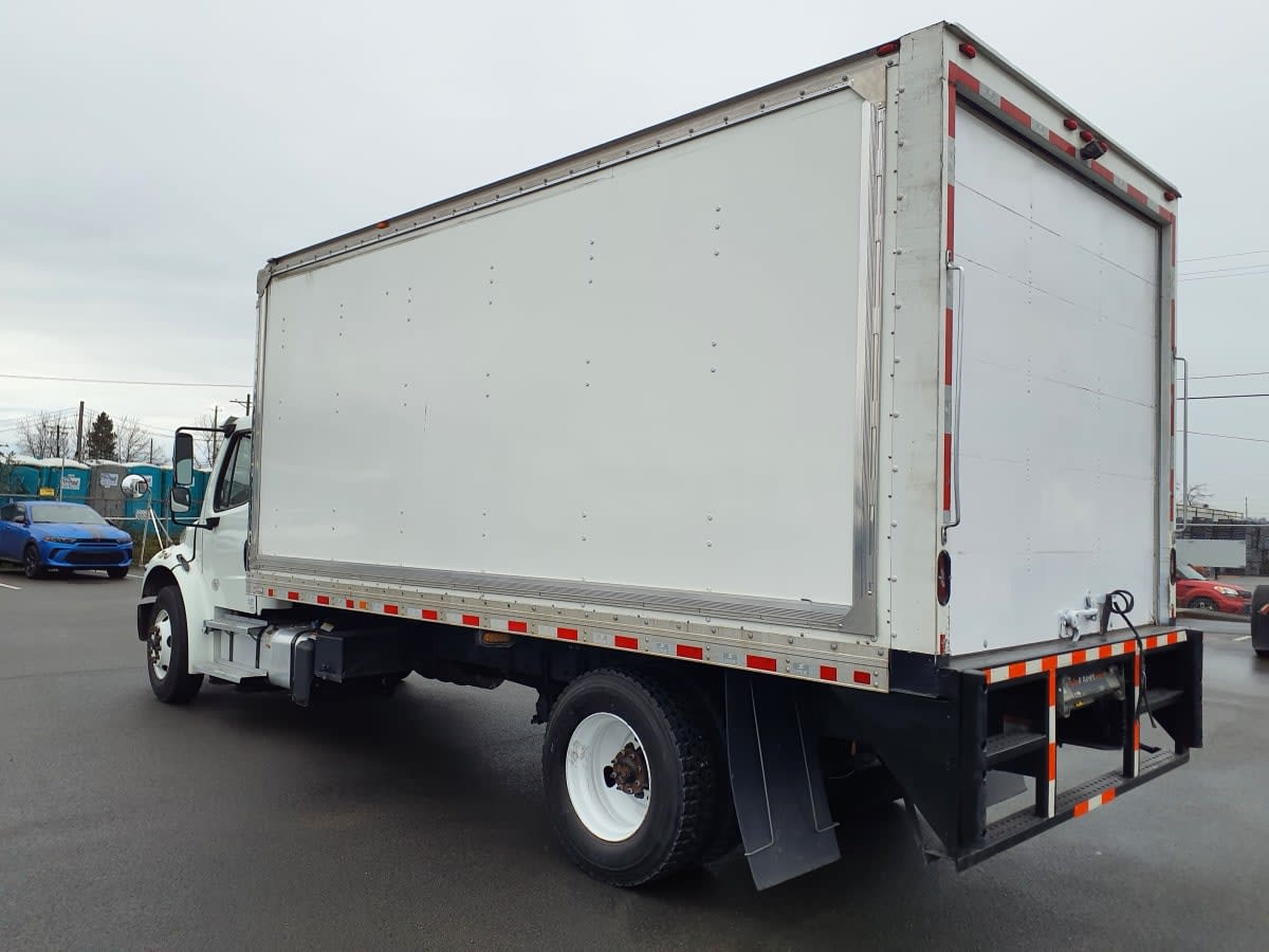 2019 Freightliner/Mercedes M2 106 881072