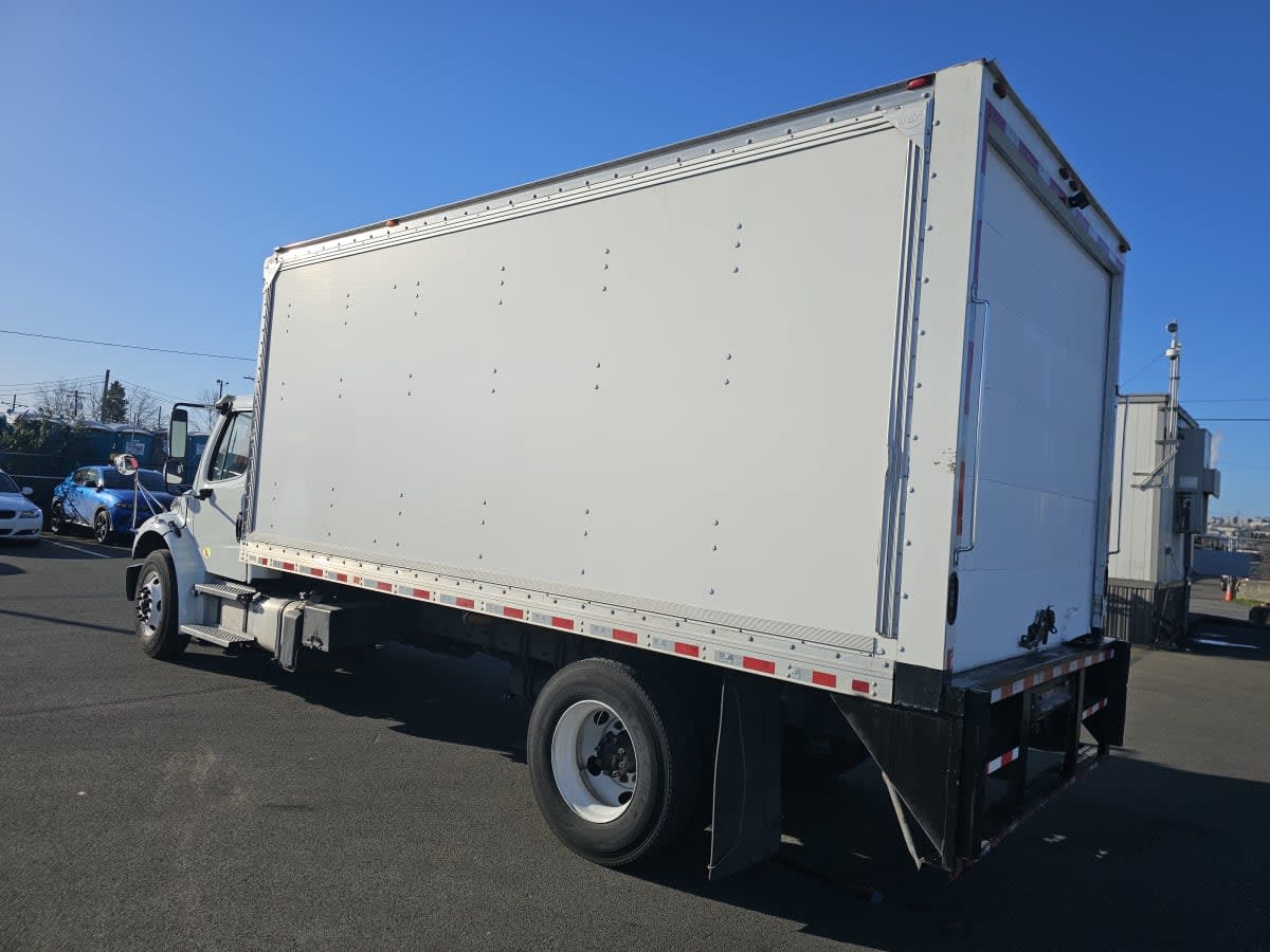 2019 Freightliner/Mercedes M2 106 881073