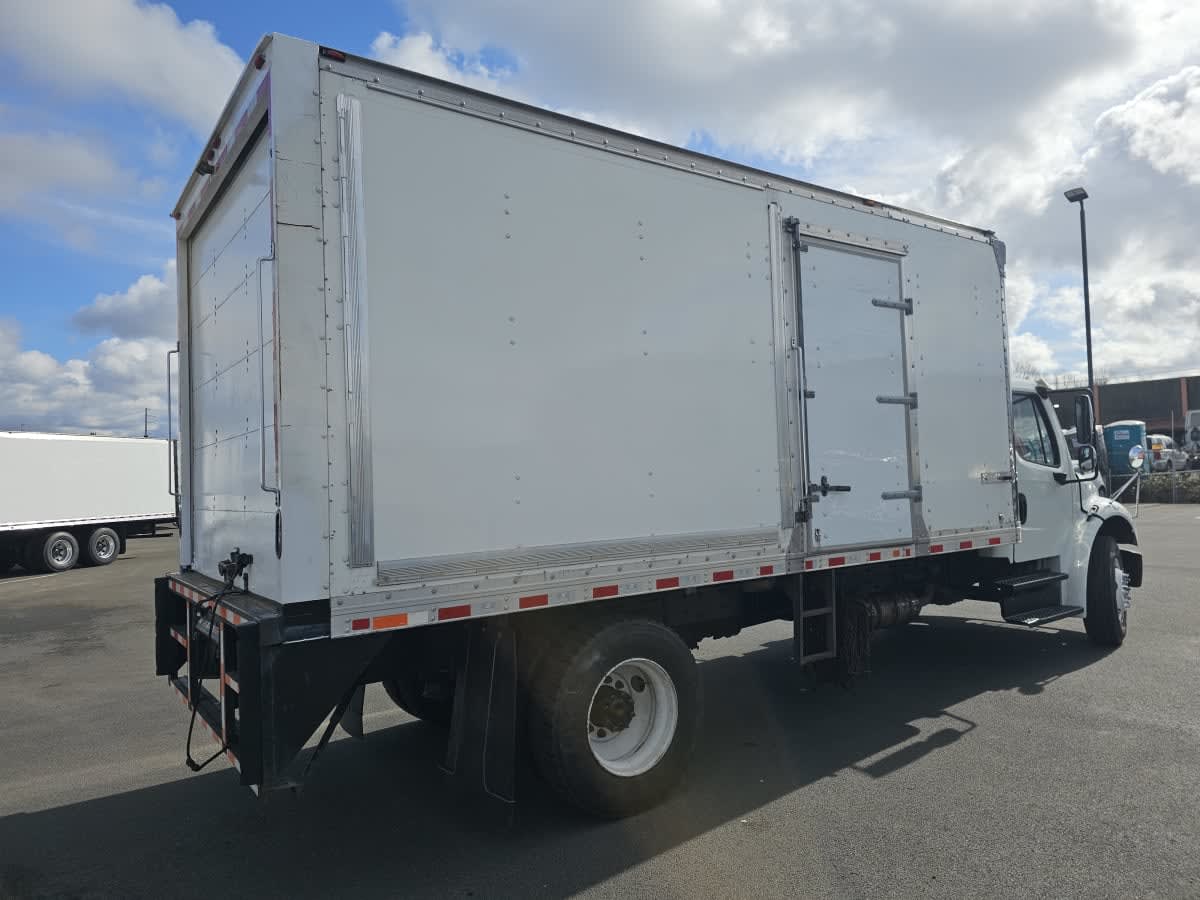 2019 Freightliner/Mercedes M2 106 881077