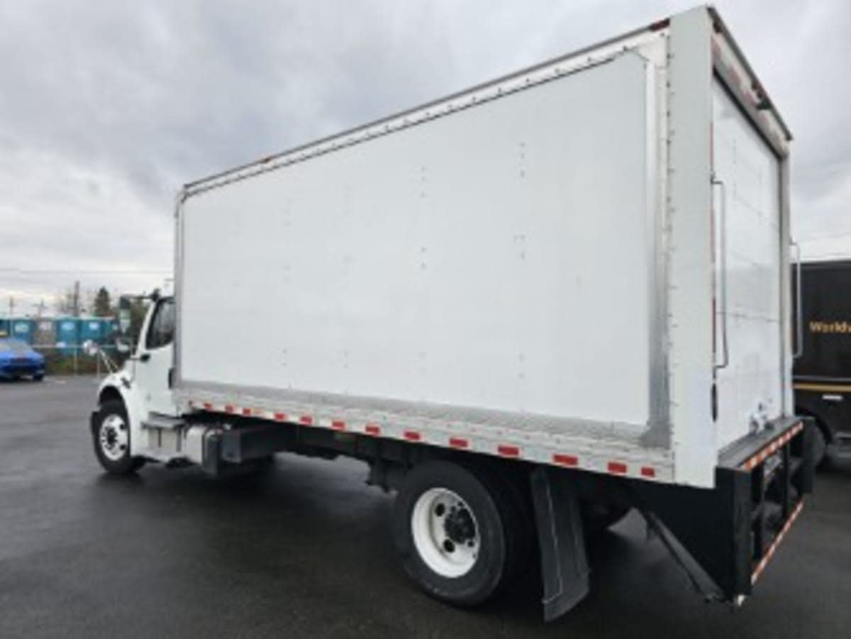 2019 Freightliner/Mercedes M2 106 881078