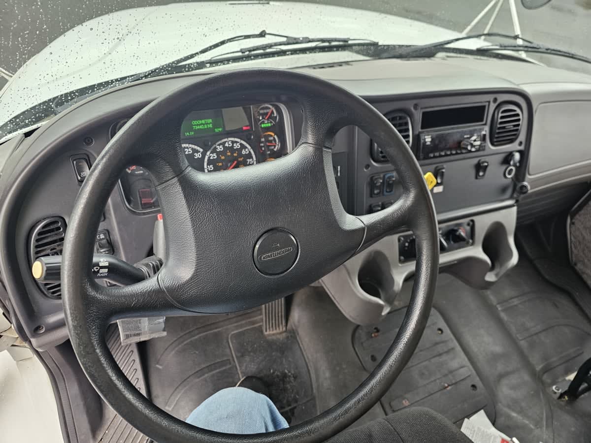 2019 Freightliner/Mercedes M2 106 881078