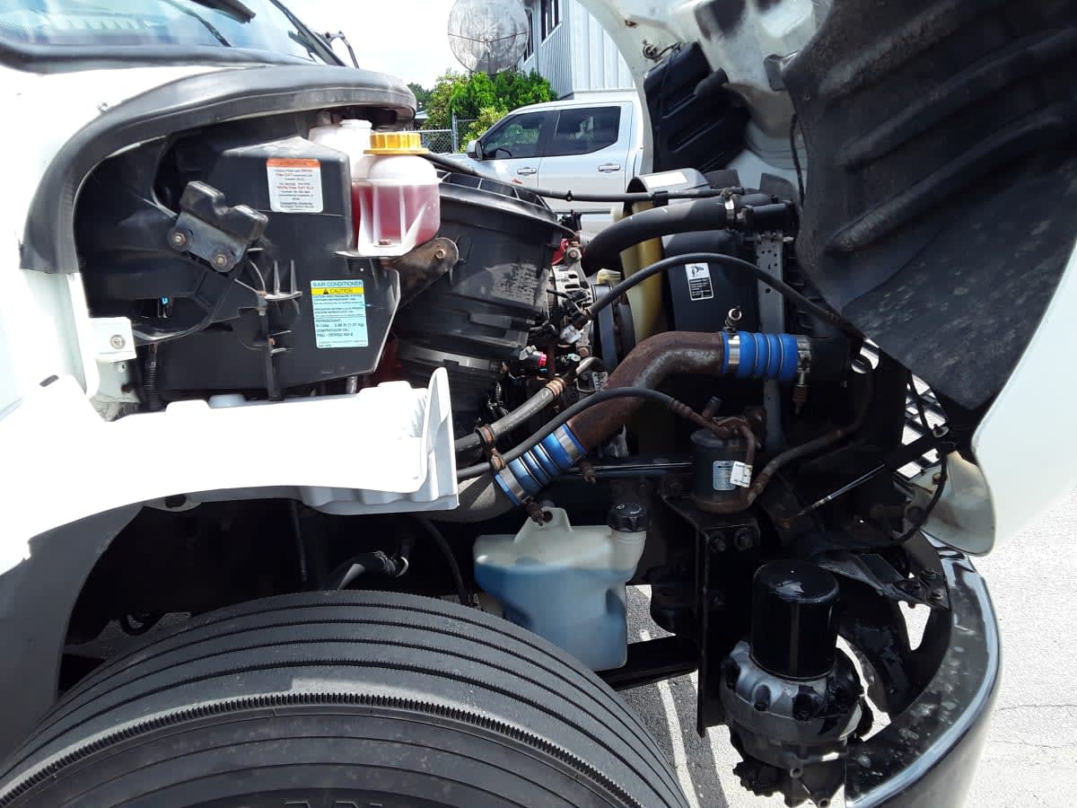 2019 Freightliner M2 106 881113
