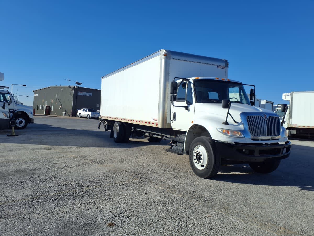 2019 International 4300 - image 3