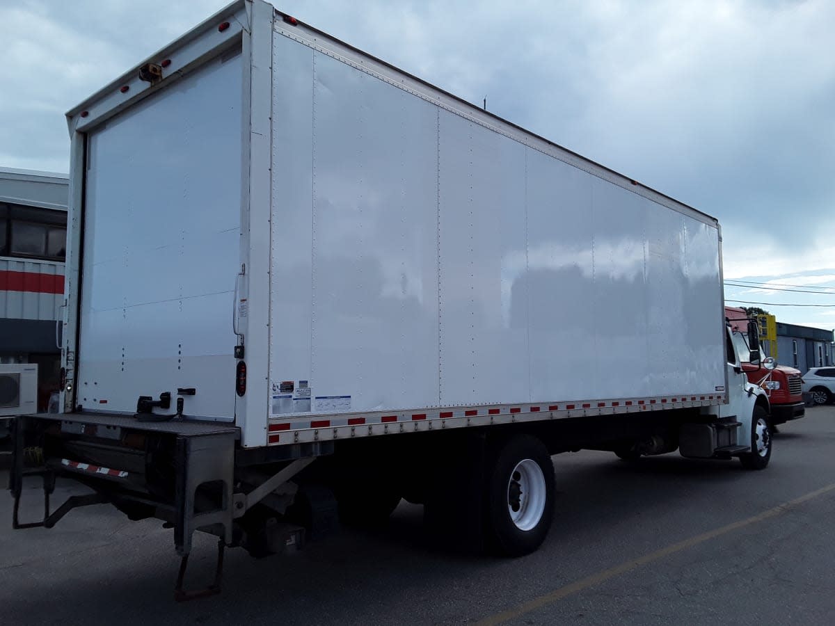 2019 Freightliner M2 106 881132