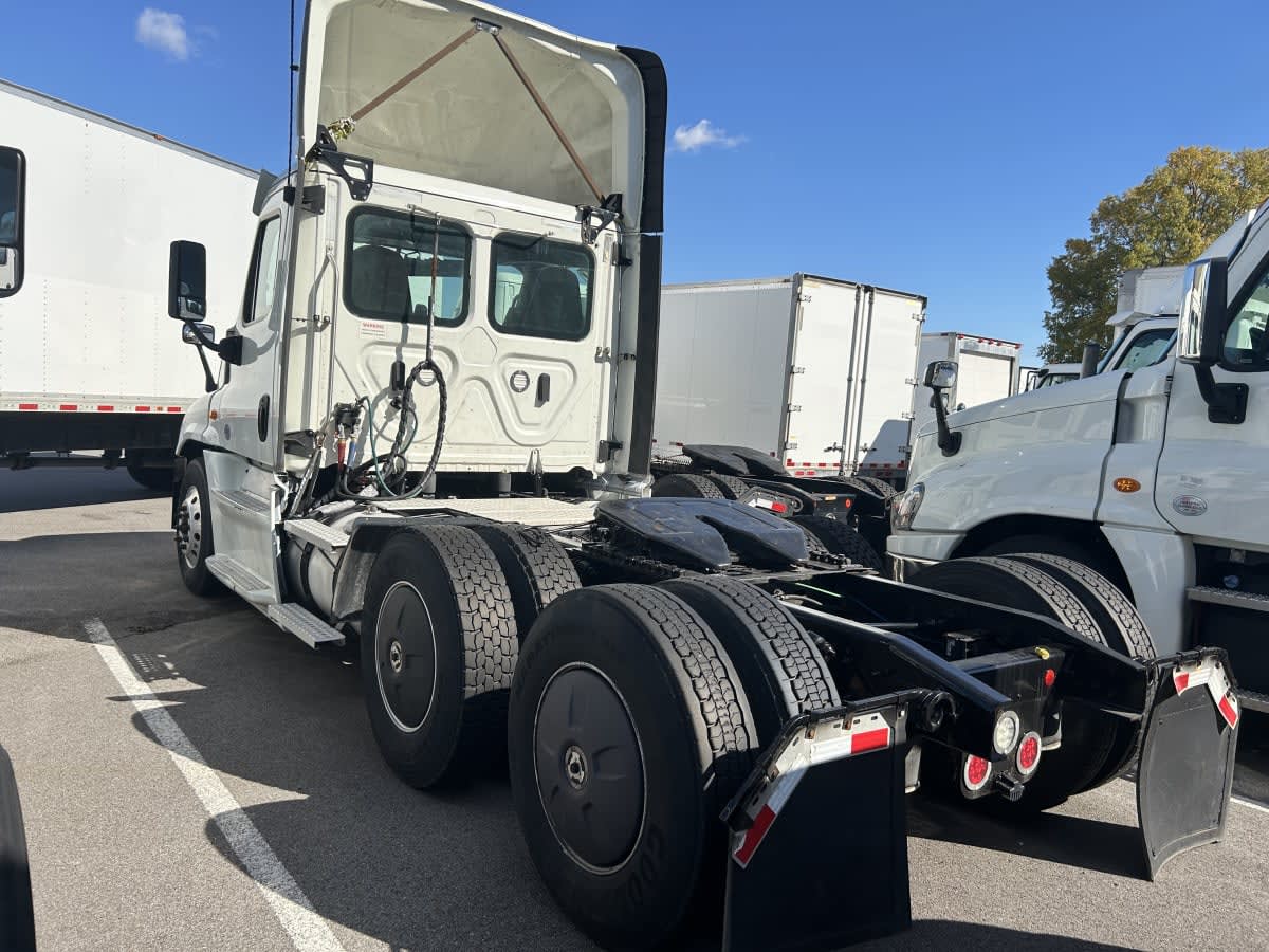 2020 Freightliner - image 5