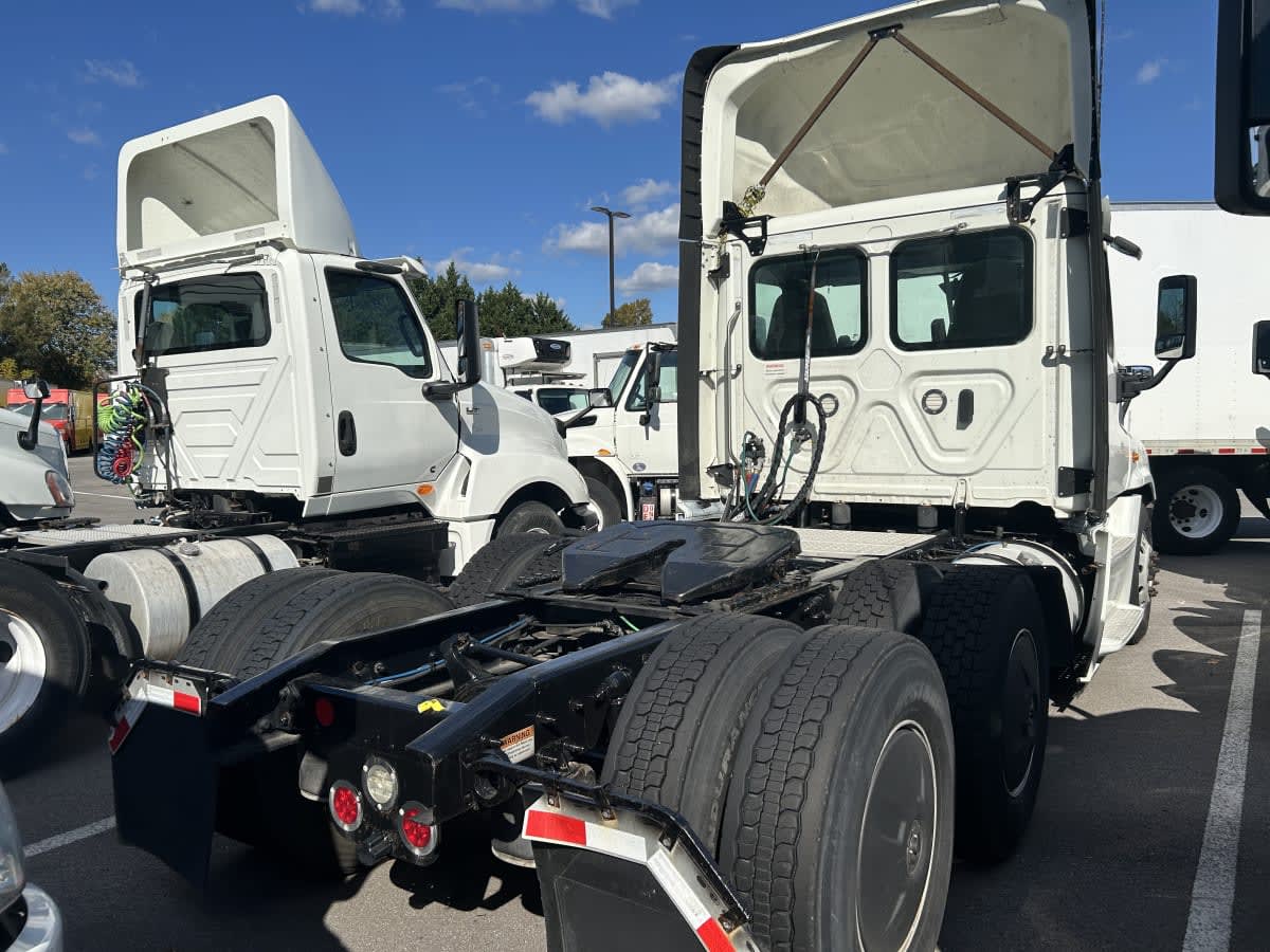 2020 Freightliner - image 4