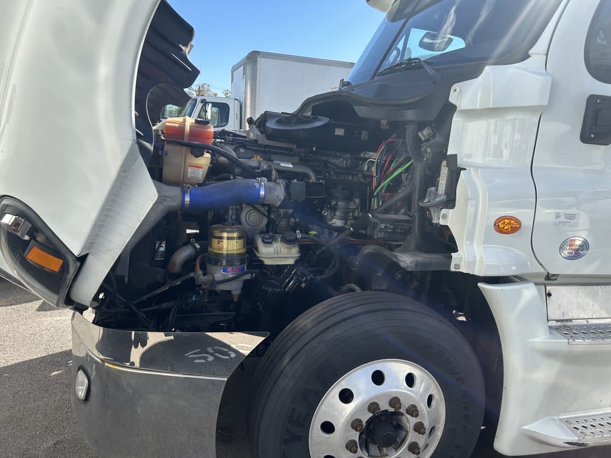 2020 Freightliner - image 8