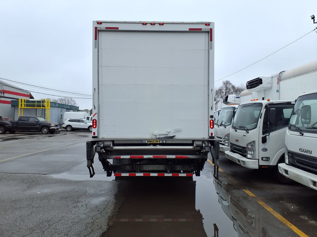 2019 Freightliner/Mercedes M2 106 881212