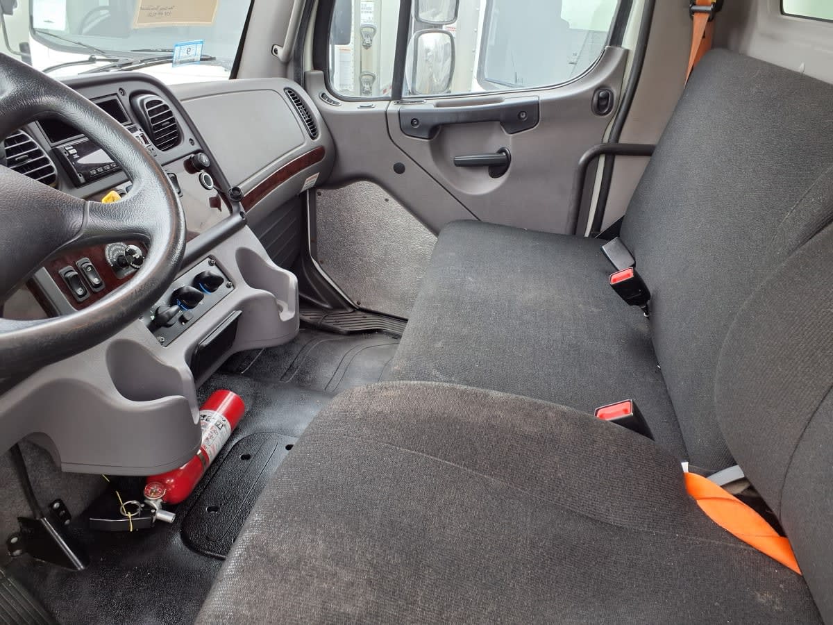 2019 Freightliner/Mercedes M2 106 881212