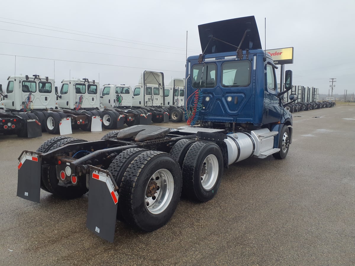 2020 Freightliner/Mercedes NEW CASCADIA PX12664 881223