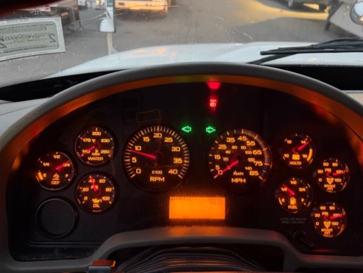 2019 Navistar International 4300 SBA 881235