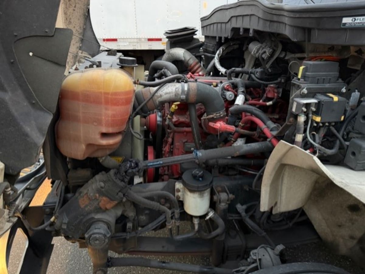 2019 Navistar International 4300 SBA 881235