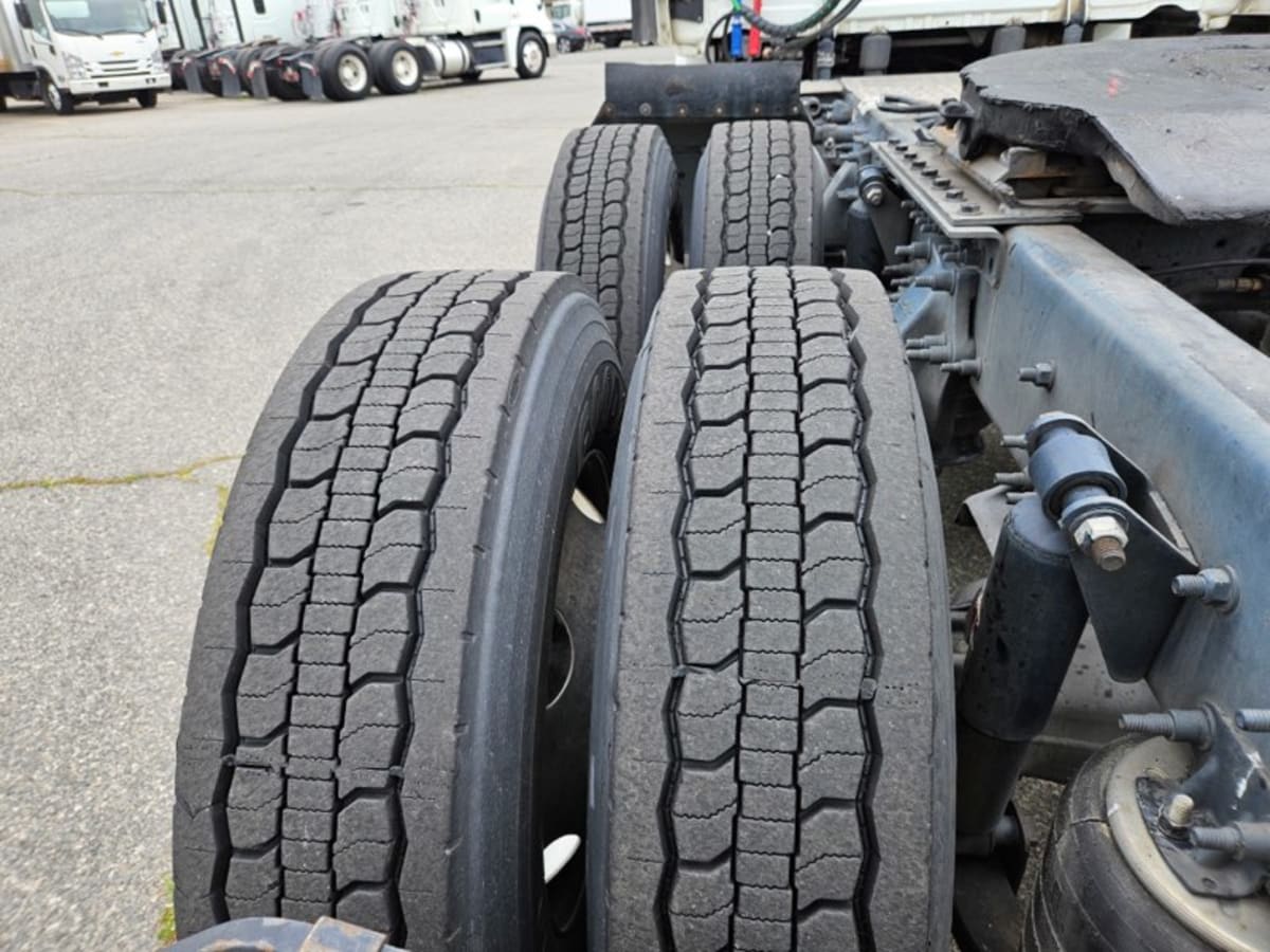 2020 Freightliner/Mercedes CASCADIA 125 881244