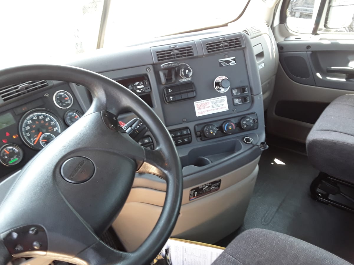 2020 Freightliner/Mercedes CASCADIA 125 881256