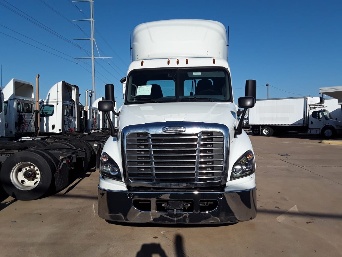 2020 Freightliner/Mercedes CASCADIA 125 881261