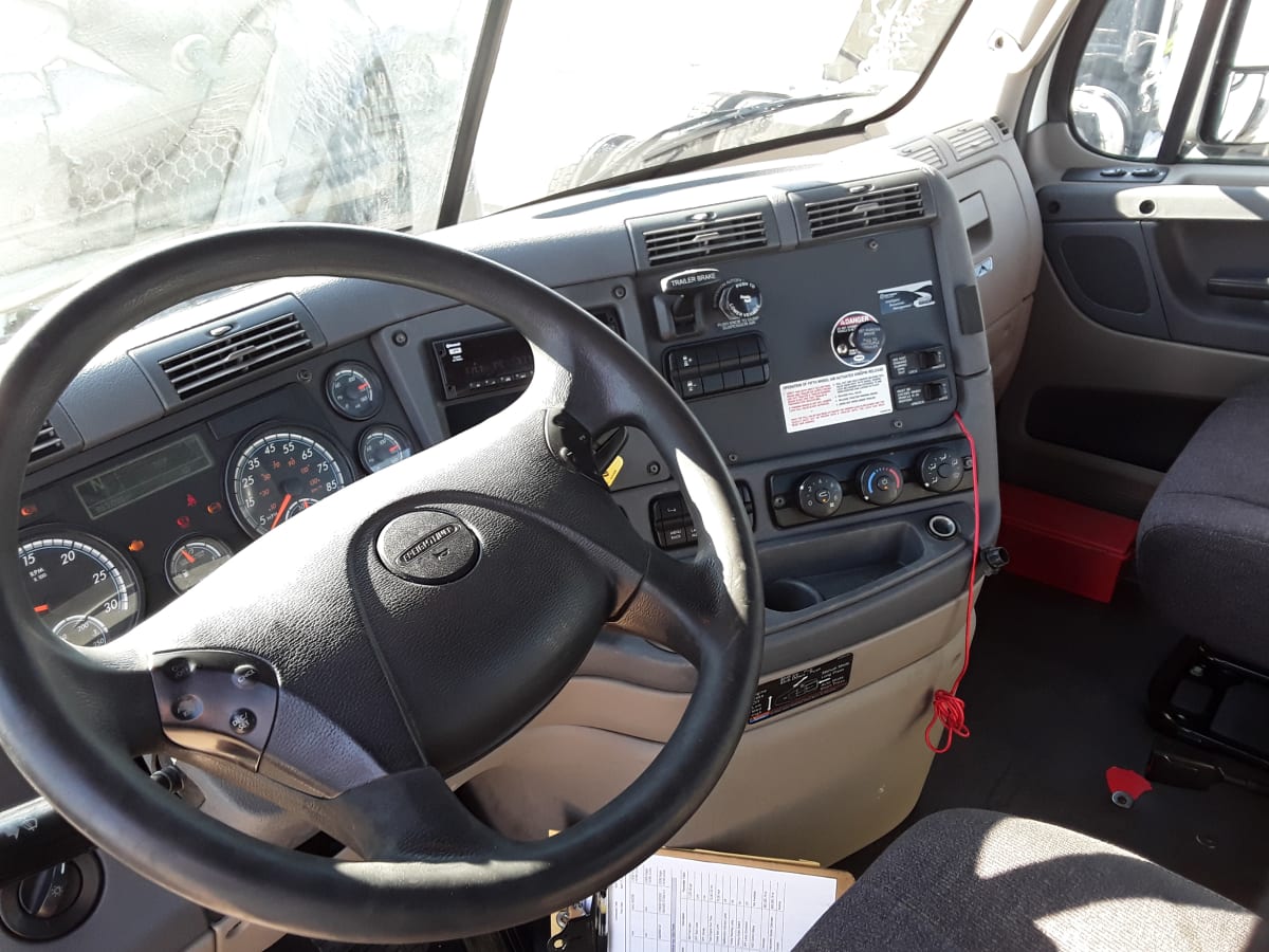 2020 Freightliner/Mercedes CASCADIA 125 881261