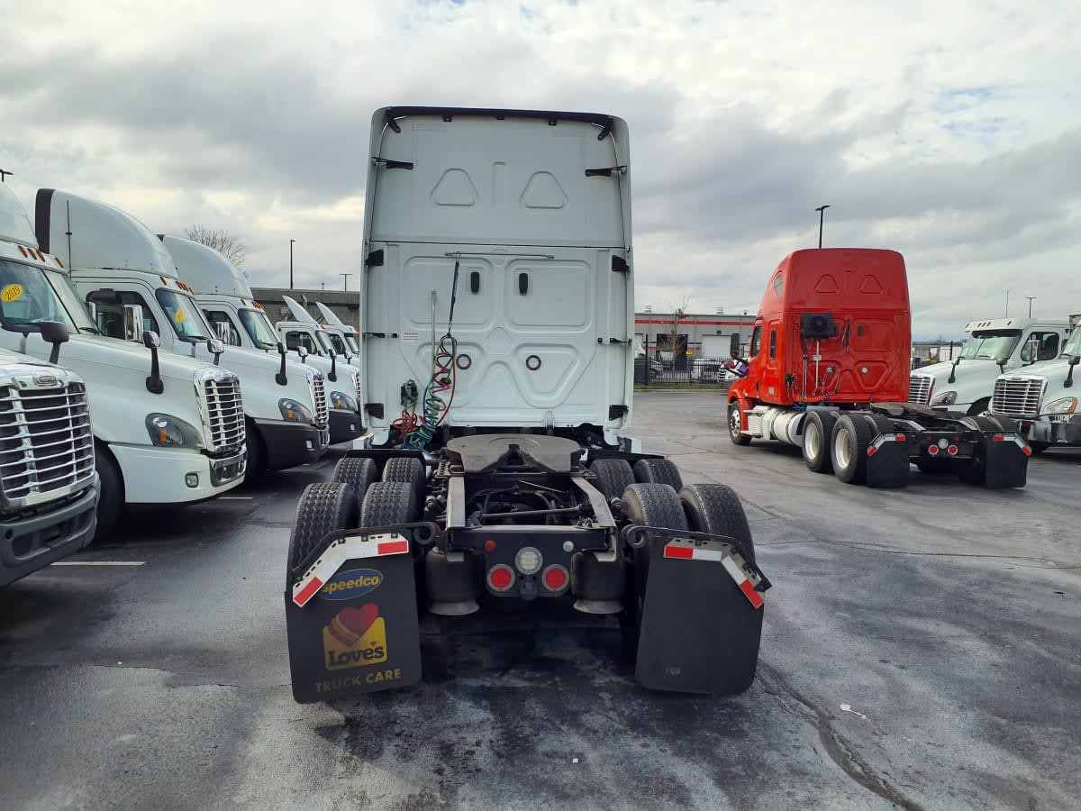 2020 Freightliner - image 5