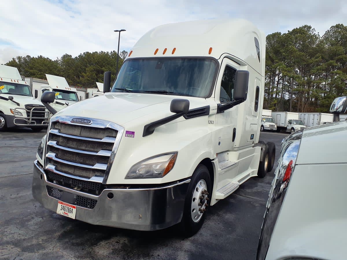 2020 Freightliner - image 3