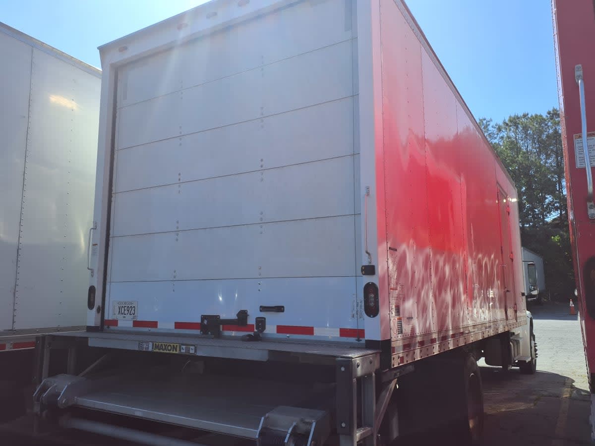 2019 Freightliner/Mercedes M2 106 881353