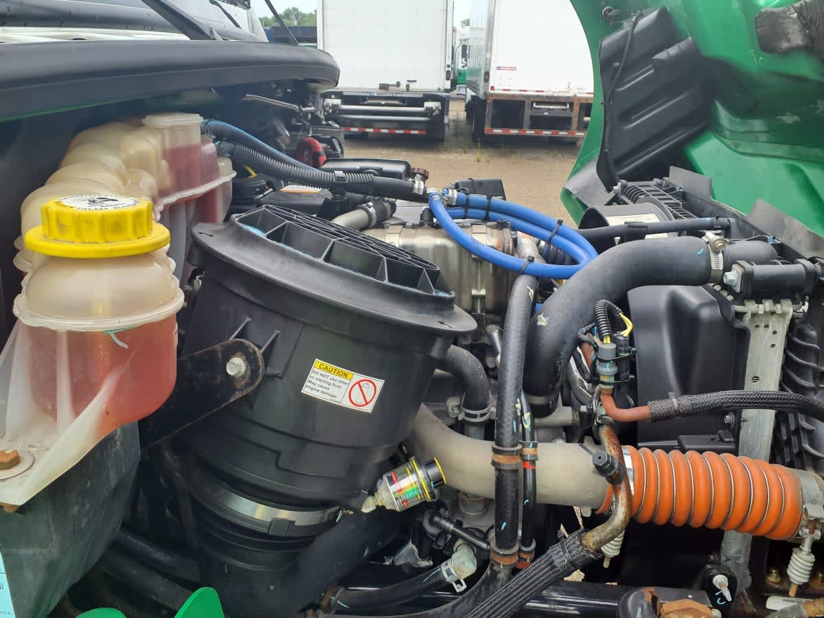 2020 Freightliner/Mercedes M2 106 881447