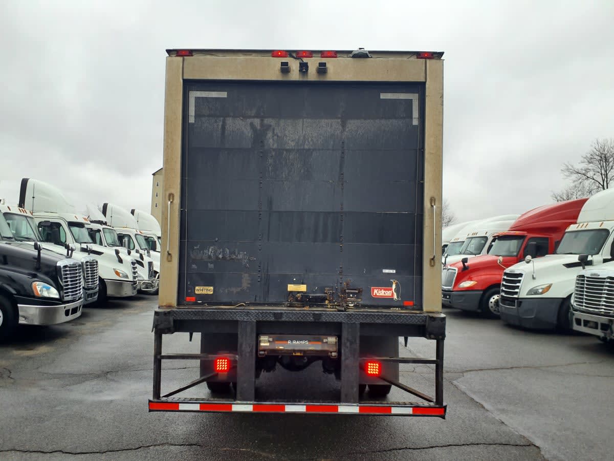 2019 Freightliner/Mercedes M2 106 881462