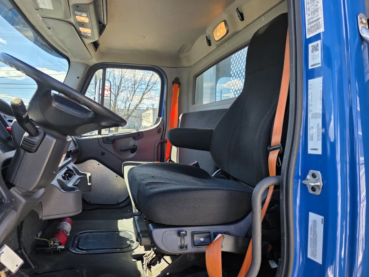 2020 Freightliner/Mercedes M2 106 881467