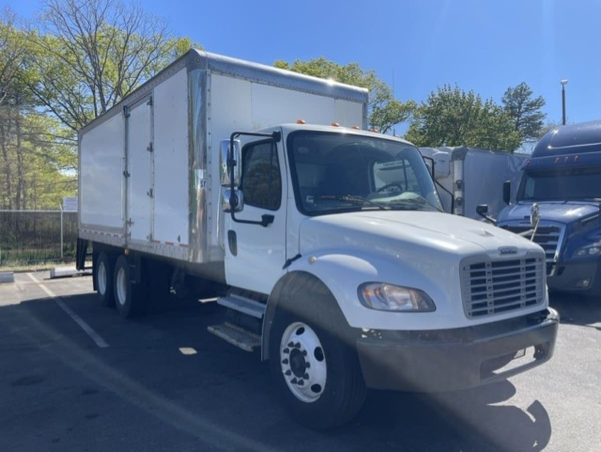 2019 Freightliner/Mercedes M2 106 881573