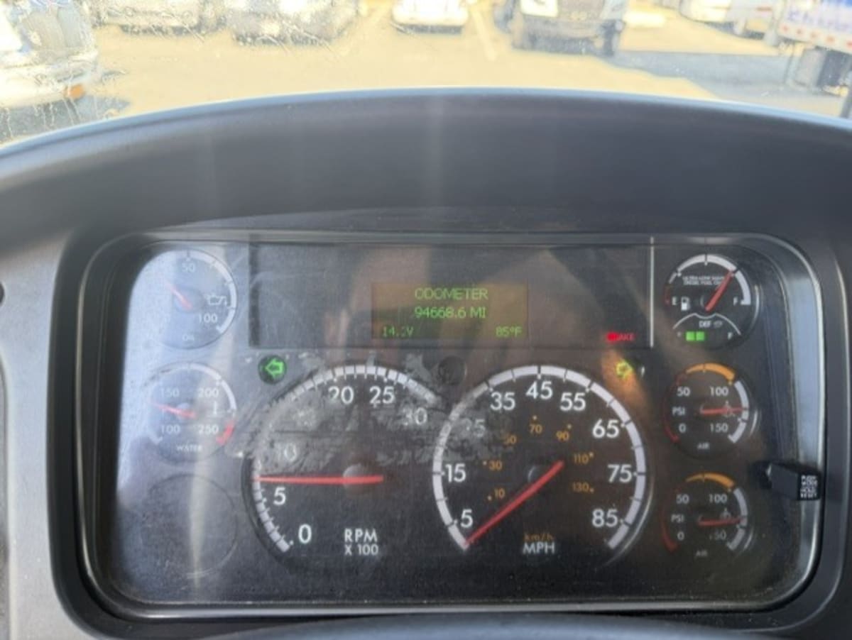 2019 Freightliner/Mercedes M2 106 881574