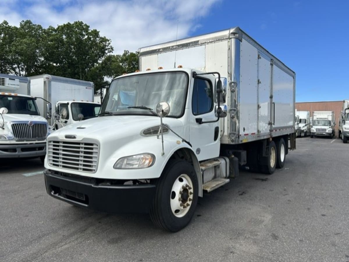 2019 Freightliner/Mercedes M2 106 881579 2019 Freightliner/Mercedes M2 106 881579