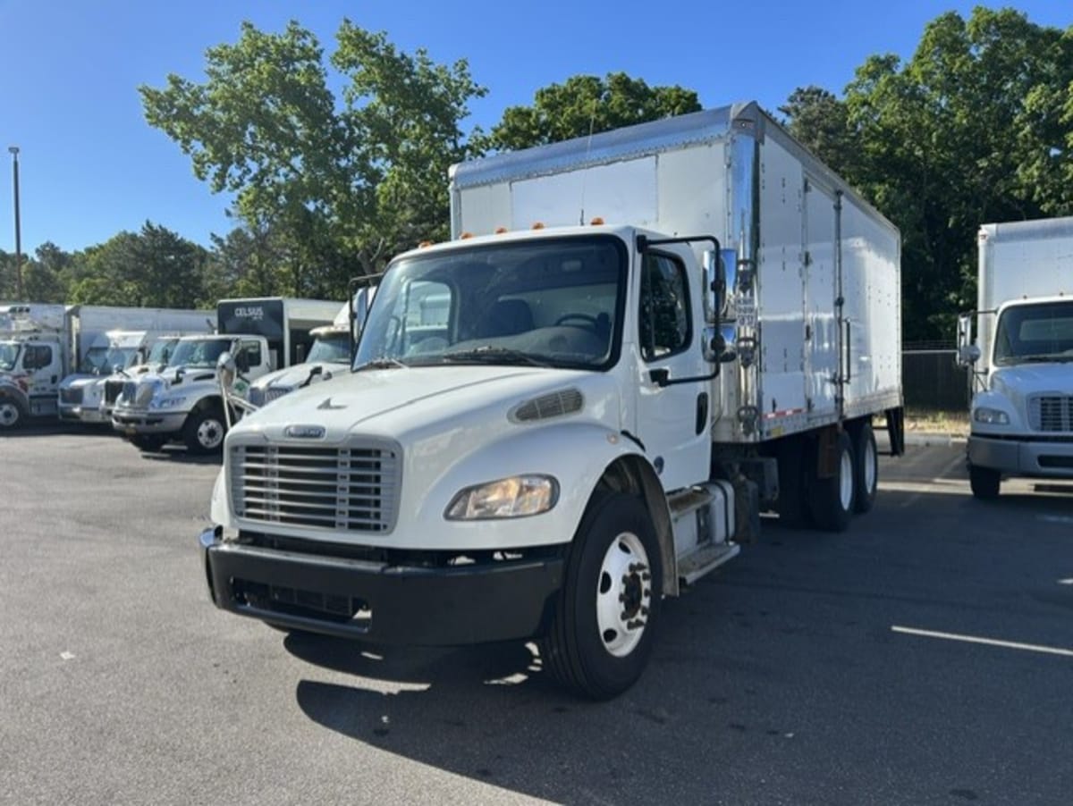 2019 Freightliner/Mercedes M2 106 881580 2019 Freightliner/Mercedes M2 106 881580