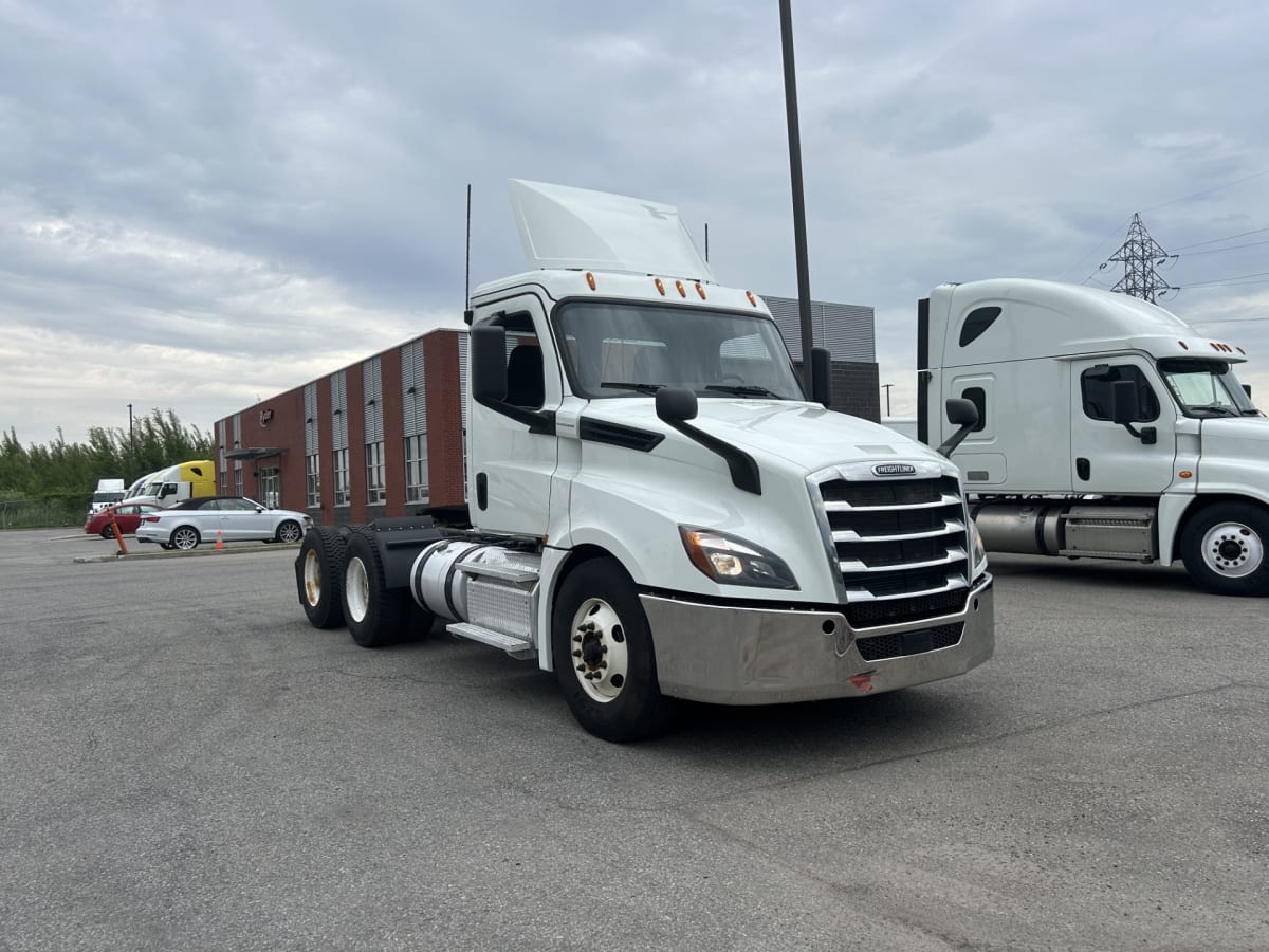 2019 Freightliner/Mercedes NEW CASCADIA 126 881661