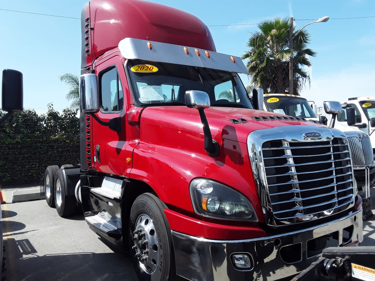 2020 Freightliner - image 3