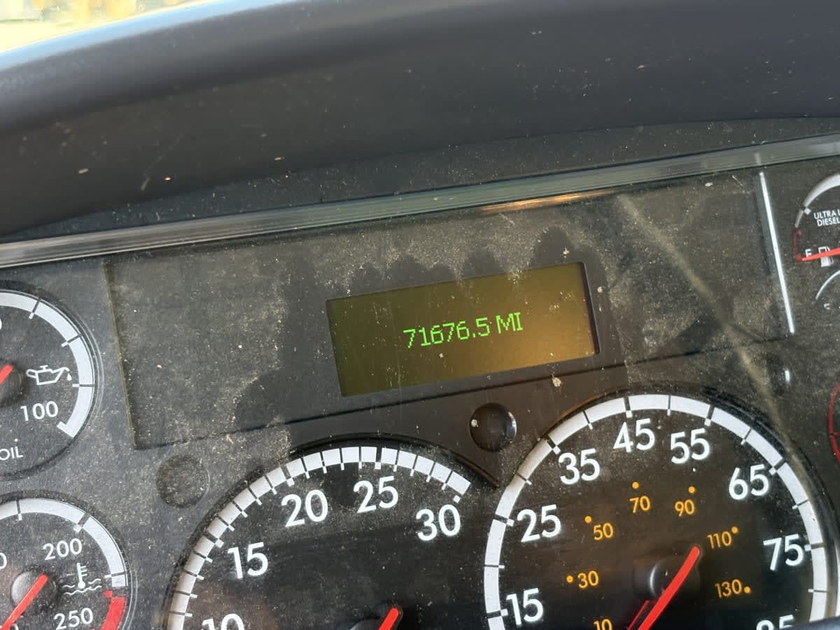 2019 Freightliner/Mercedes M2 106 881680