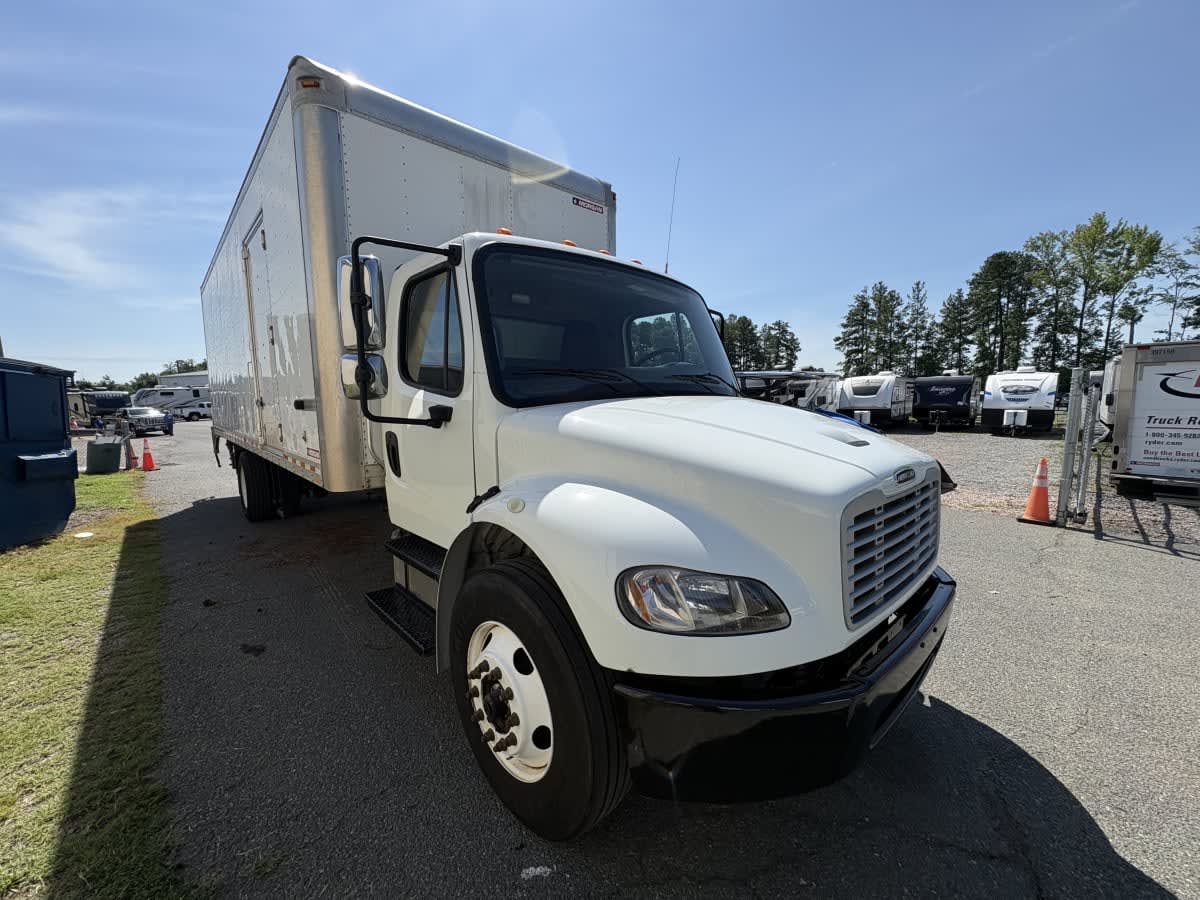 2019 Freightliner M2 106 in Ashland, VA — photo 3