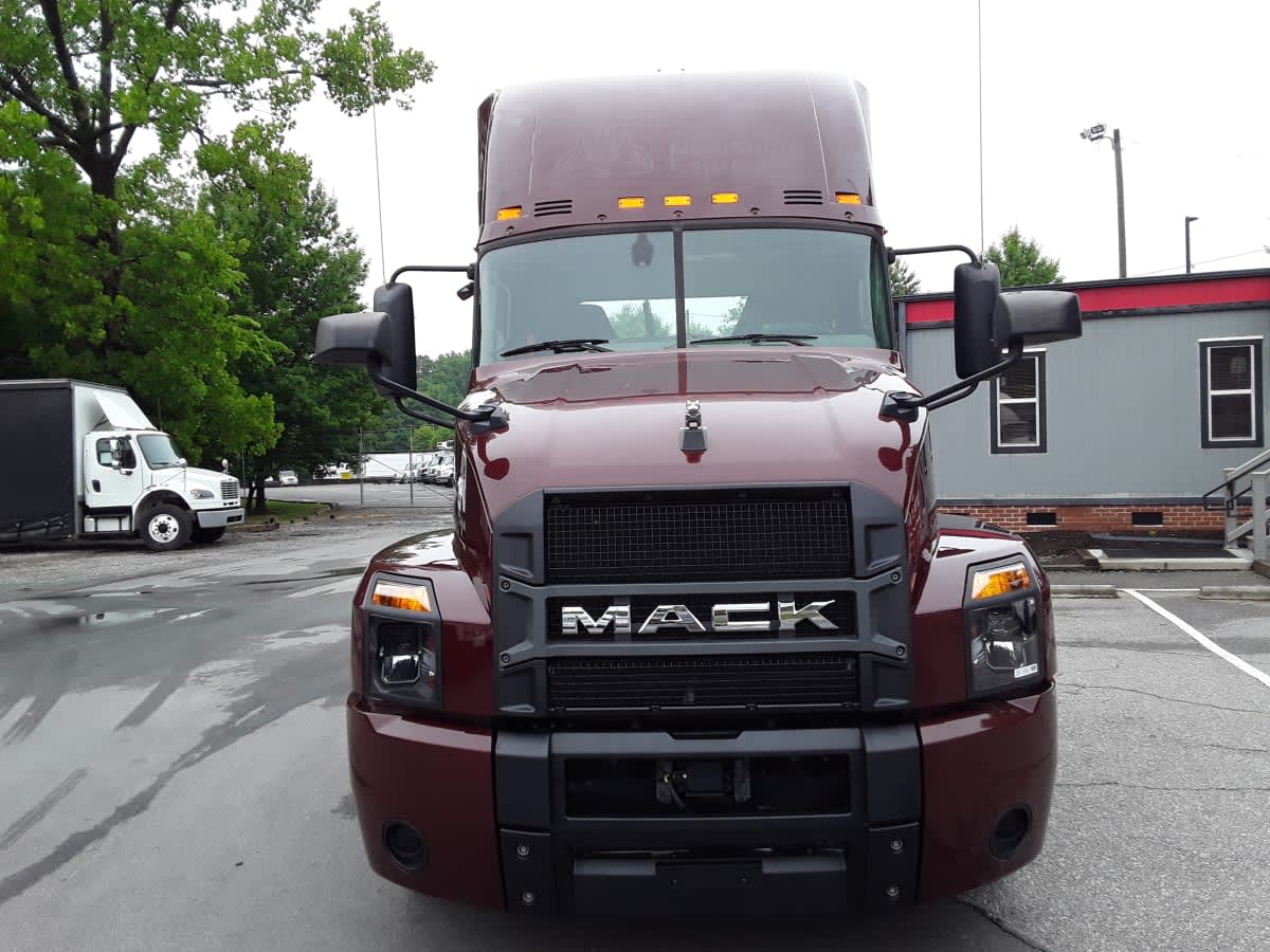 2020 Mack Anthem in Charlotte, NC — photo 2