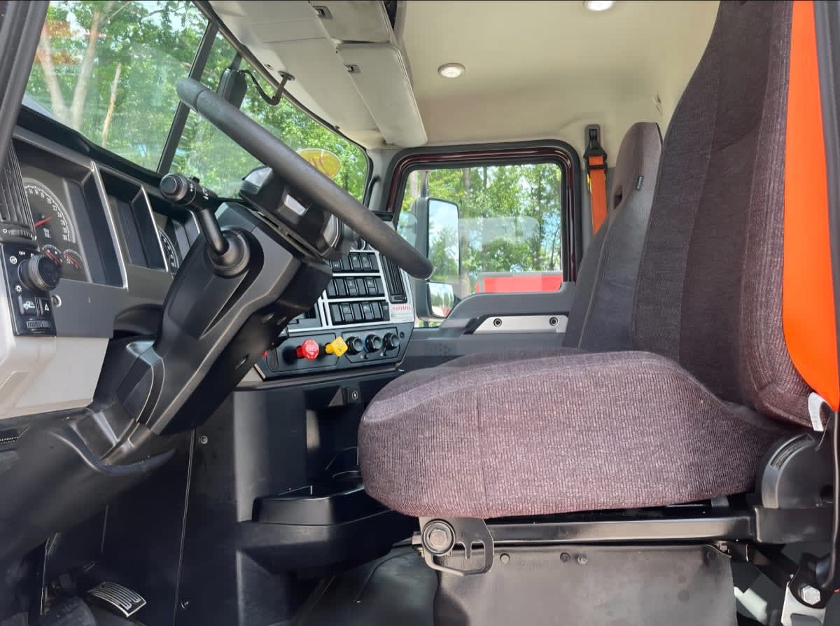 2020 Mack Anthem in Greensboro, NC — photo 8