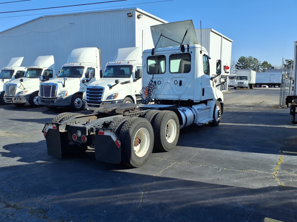 2020 Freightliner - image 4