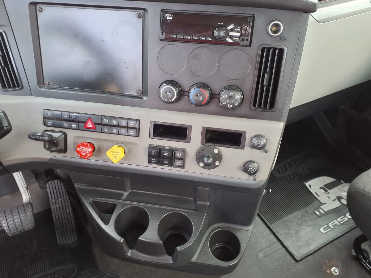 2020 Freightliner/Mercedes NEW CASCADIA PX12664 881819