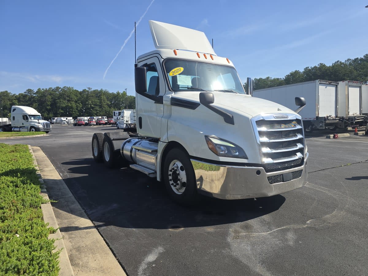 2020 Freightliner Cascadia in Atlanta, GA — photo 3