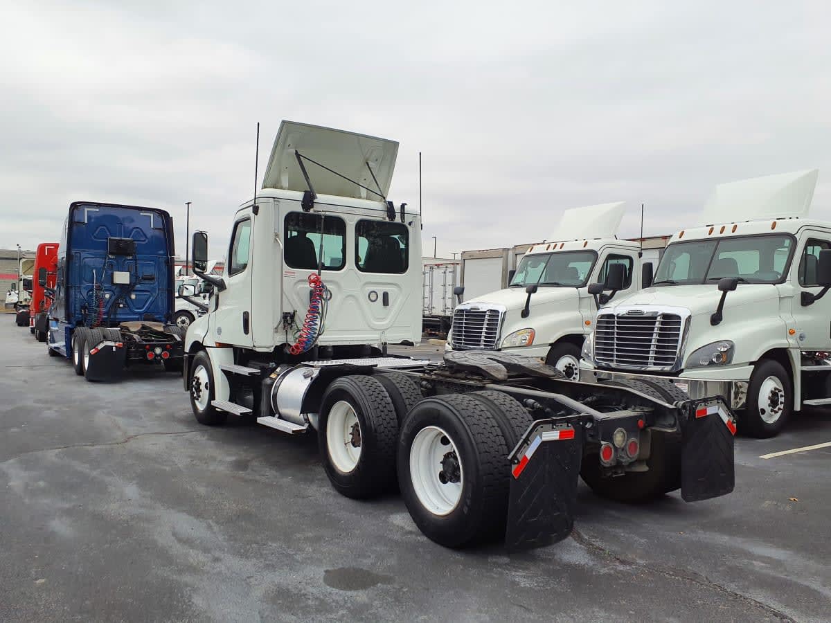 2020 Freightliner - image 6