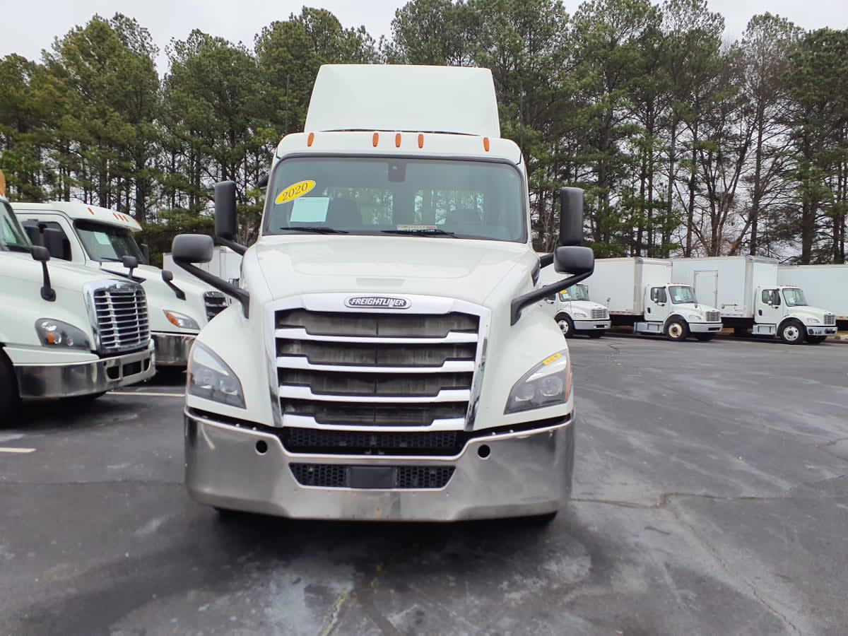 2020 Freightliner - image 2