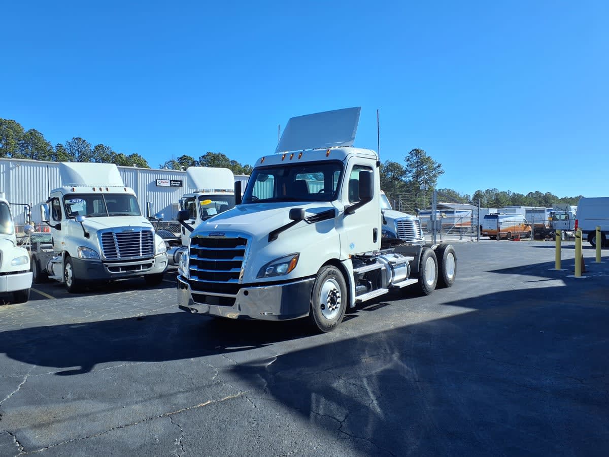 2020 Freightliner - image 3