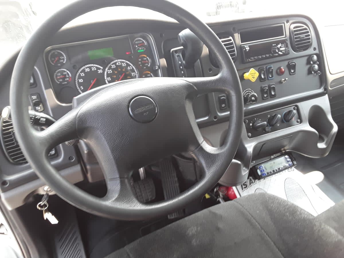 2019 Freightliner/Mercedes M2 106 881858