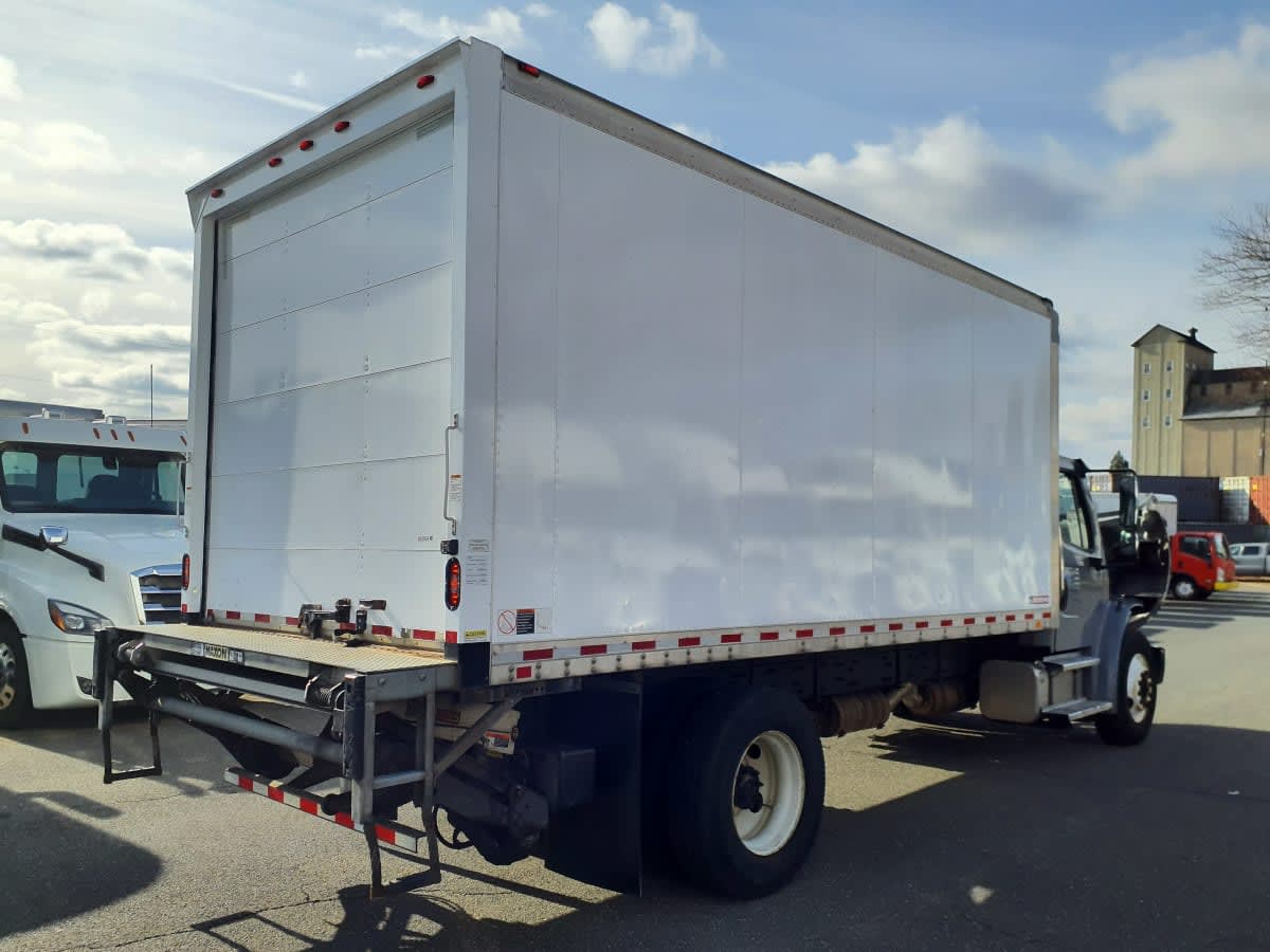 2019 Freightliner/Mercedes M2 106 882054